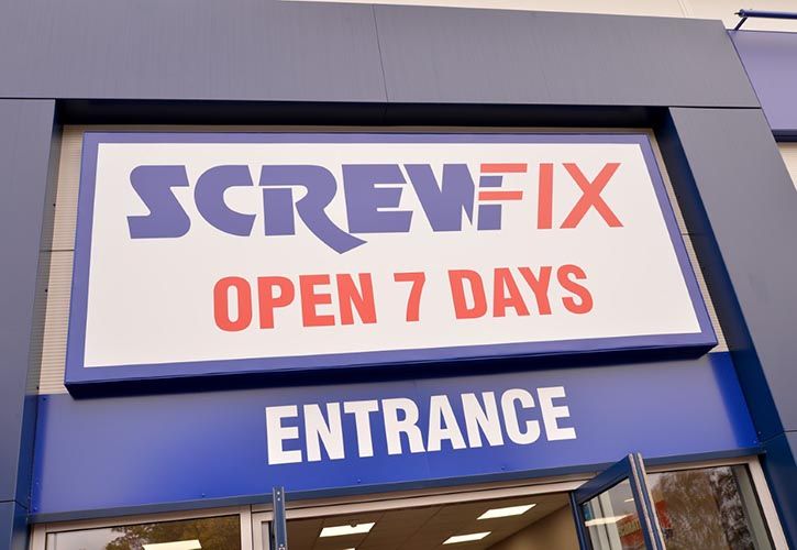 Screwfix entrance FC 725 x 500