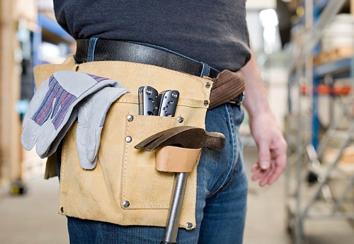 Tradesman - tool belt shutterstock_378589792 725 x 500