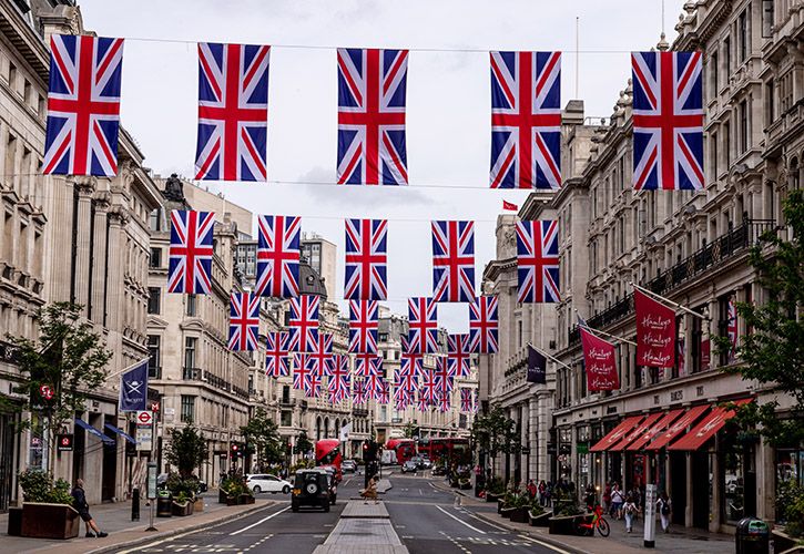 London Jubilee flags Union Jack Clive117shutterstock_2160060021