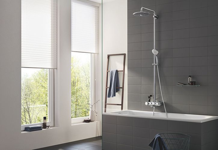 GROHE Euphoria SmartControl - Shower System Euphoria 260 with Bathtub Thermostatic Mixer in Chrome