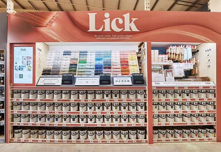 Lick_BnQ_Promo_Stand_13foot 725