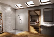 Smiths Briten / Aqualisa bathroom