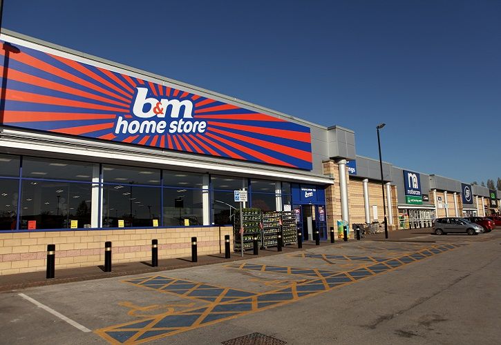 B&M Home Store exterior 725 x 500