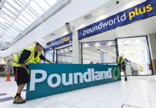 Poundland and Poundworld signs 725 x 500