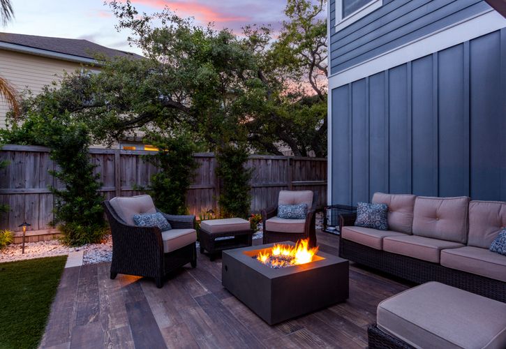 Firepit garden outdoor space shutterstock_1555005371 (1).jpg