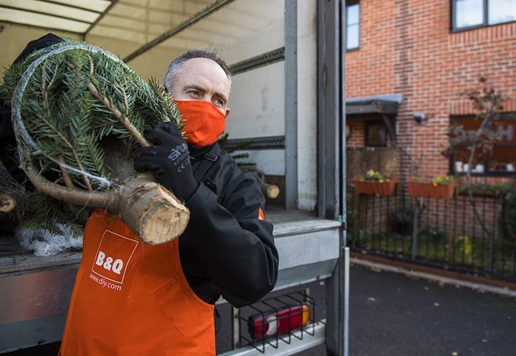 B&Q_Christmas_Trees_3 725.jpg