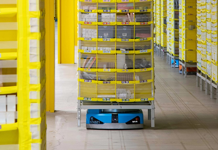 /live/news/wysiwyg/Amazon Leeds fulfilment centre robots.jpg