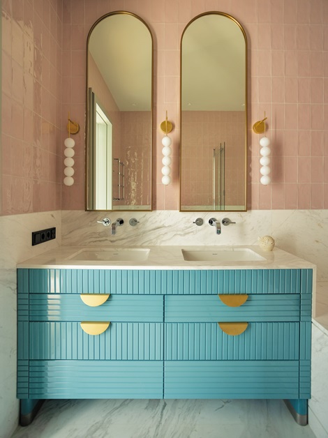 /live/news/wysiwyg/Colourful Bathroom Suites OandA Design Anna Agapova Oleg Klodt copyright Roman Pankra TovRu.jpg