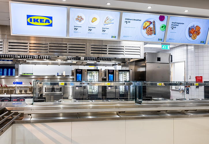 /live/news/wysiwyg/Darren Robinson IKEA Warrington restaurant serving area 2.jpg