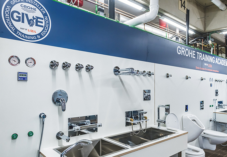 /live/news/wysiwyg/GROHE GIVE Programme - training rig.jpg