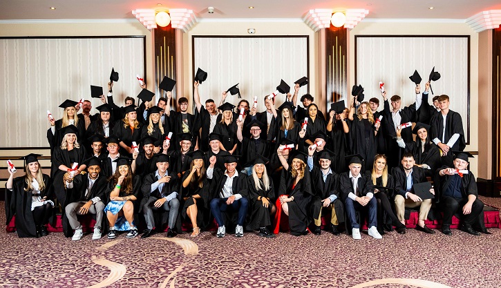 /live/news/wysiwyg/Howdens Apprentice Graduation Groups July 2023.jpg