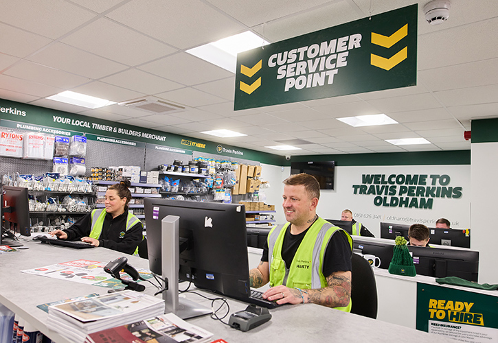 /live/news/wysiwyg/PGP Travis Perkins Oldham opening customer service.jpg