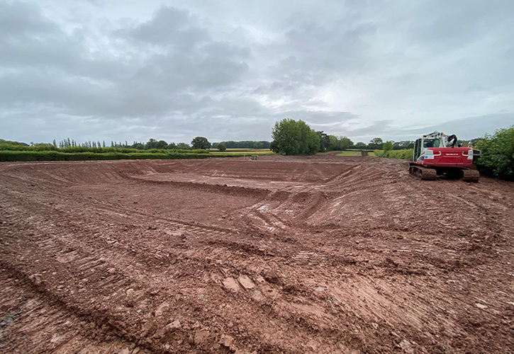 /live/news/wysiwyg/Pic 4 Work has begun at the new reservoir at Wyevale Nurseries Bulmers container division on Kings Acre Road.jpg