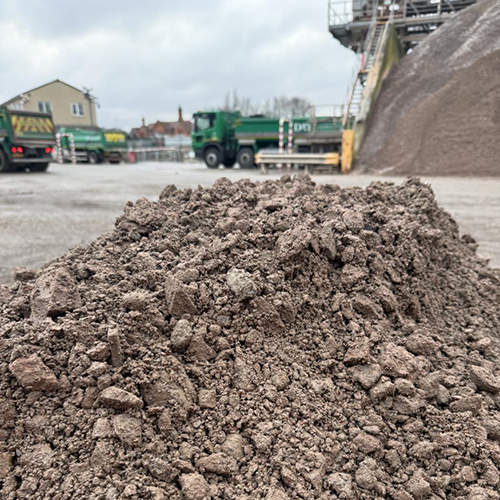 /live/news/wysiwyg/Travis Perkins aggregate pile 500.jpg